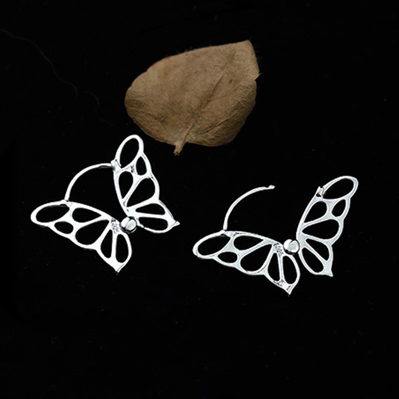 New Arrivals Fashion Temperament  Silver Color Butterfly Ear Buckle Huggie Hoop  Earrings For Women Girls Elegant Accessories
