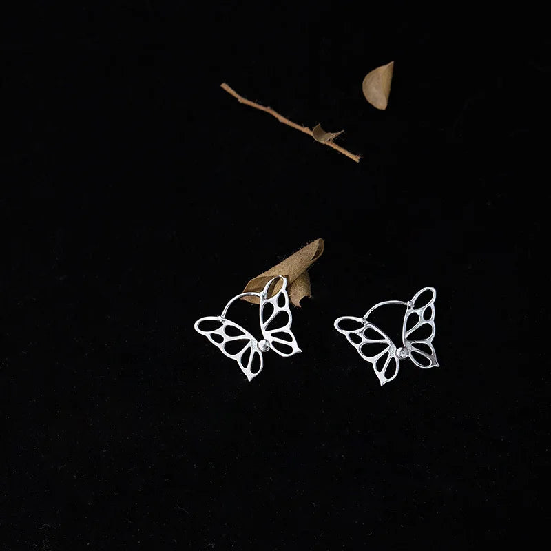 New Arrivals Fashion Temperament  Silver Color Butterfly Ear Buckle Huggie Hoop  Earrings For Women Girls Elegant Accessories