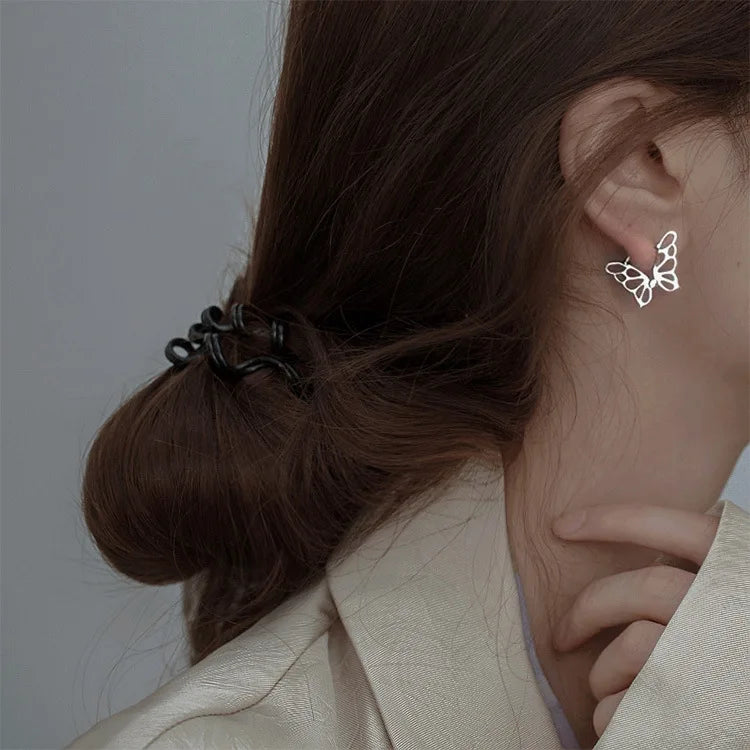 New Arrivals Fashion Temperament  Silver Color Butterfly Ear Buckle Huggie Hoop  Earrings For Women Girls Elegant Accessories