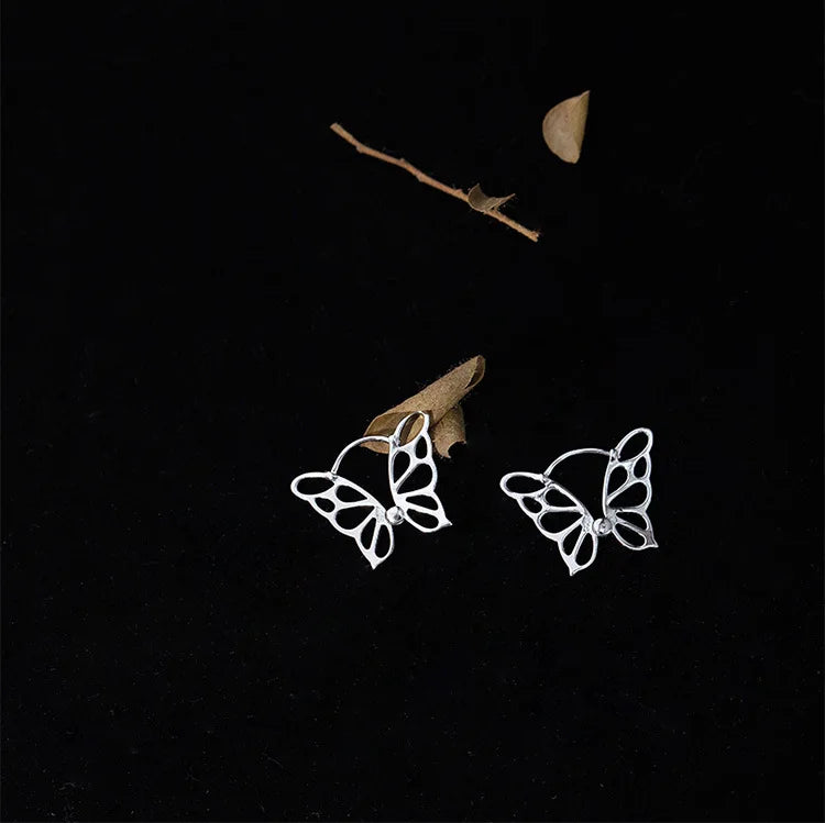 New Arrivals Fashion Temperament  Silver Color Butterfly Ear Buckle Huggie Hoop  Earrings For Women Girls Elegant Accessories